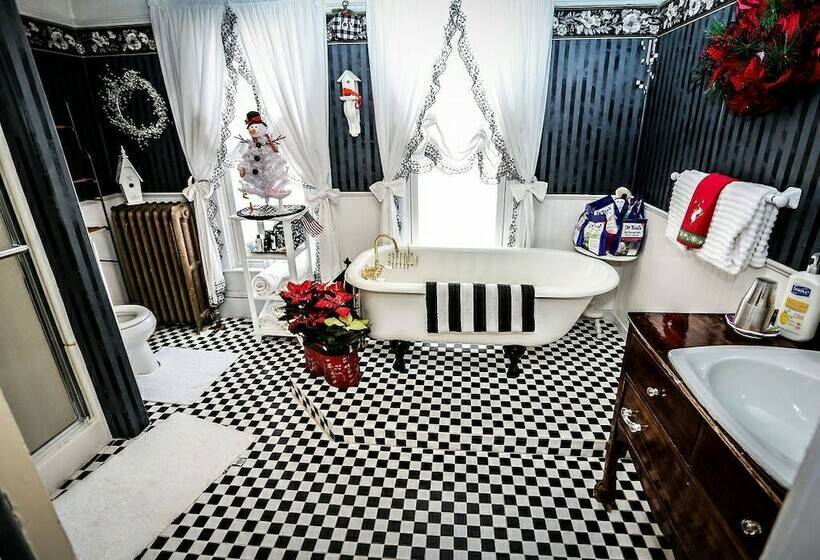 3rd Street Nest Bed & Breakfast