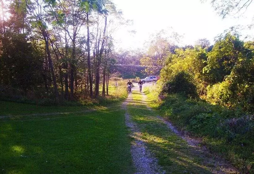 Aamiaismajoitus (B&B) Port Albert Inn