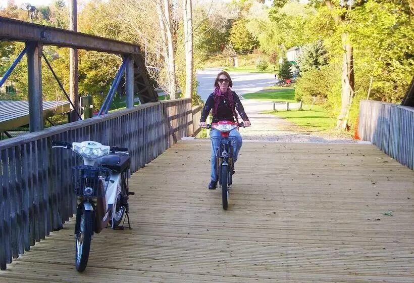 Aamiaismajoitus (B&B) Port Albert Inn