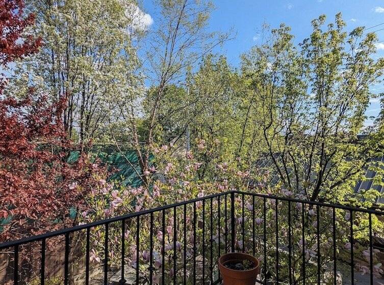 פונדק Wm. Farmer And Sons