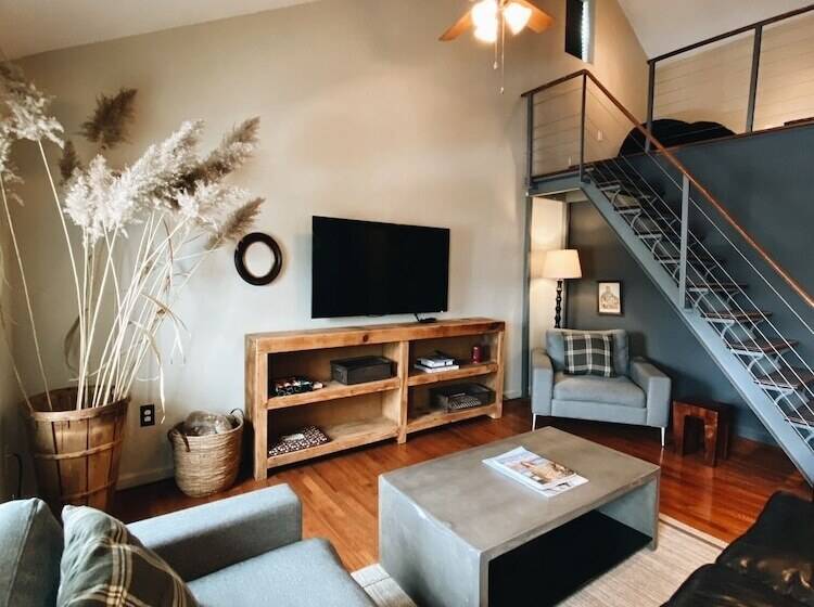 פונדק Wm. Farmer And Sons