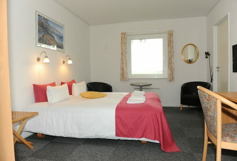 בית מלון כפרי Ballumhus