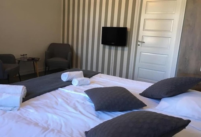 בית מלון כפרי Ballumhus