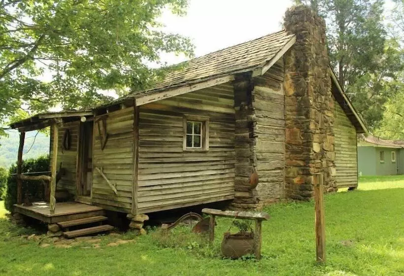 Maaseutuhotelli Pisgah View Ranch