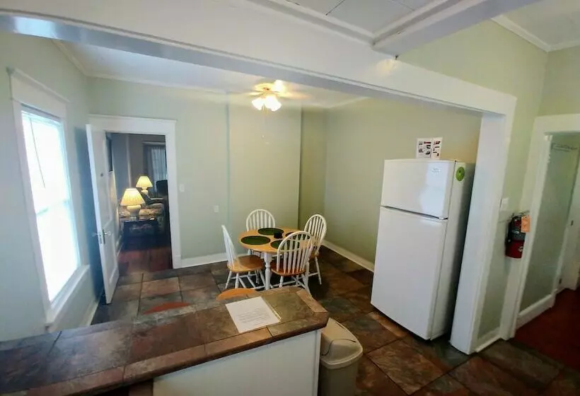 Mount Dora Cottages