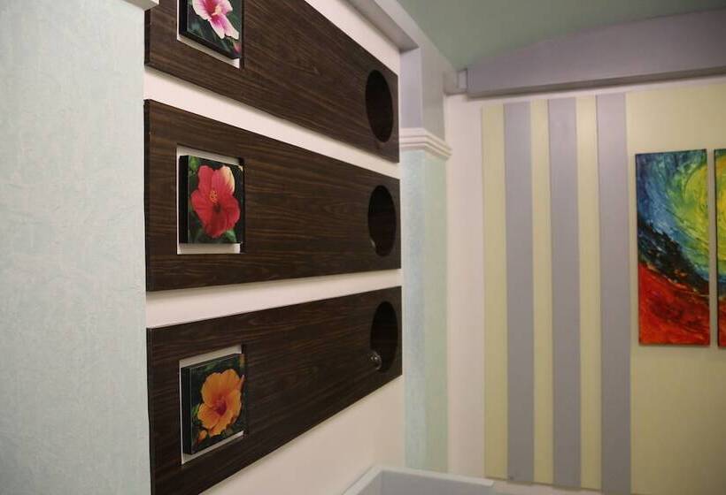 پانسیون Tour Rest Inn