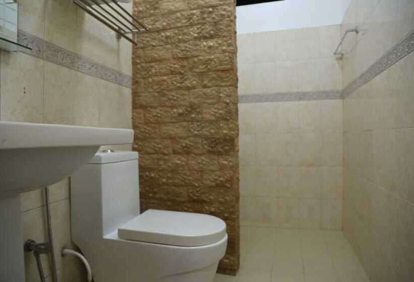 پانسیون Tour Rest Inn