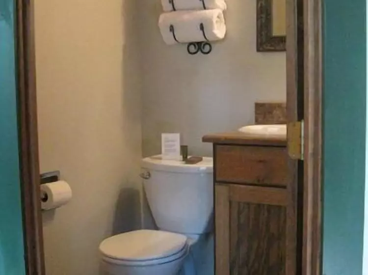 Travelers Rest Lodge