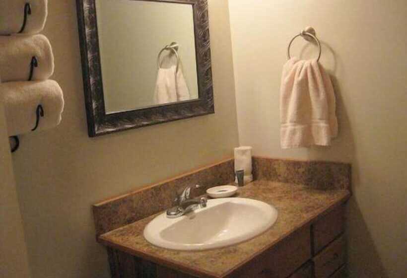 Travelers Rest Lodge