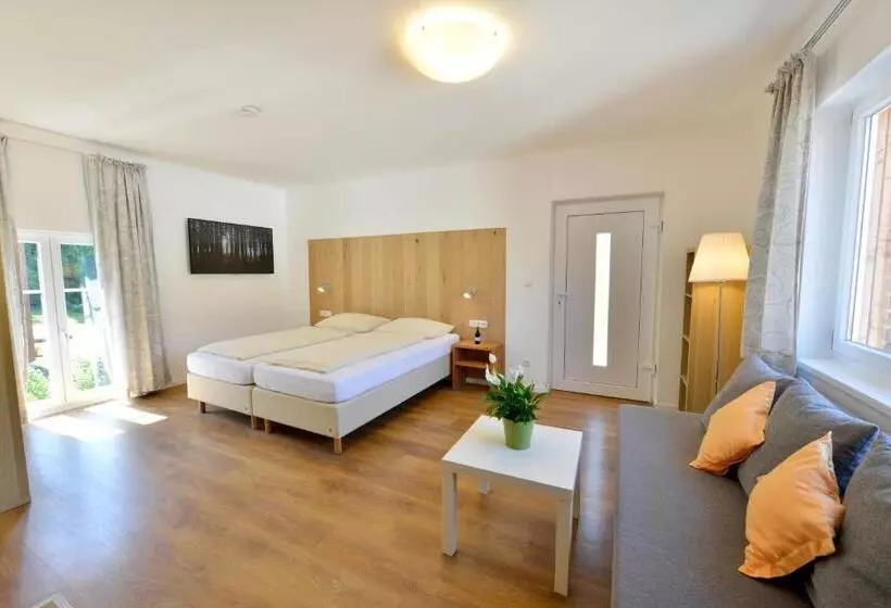 Bed and Breakfast Pension Gambrinus