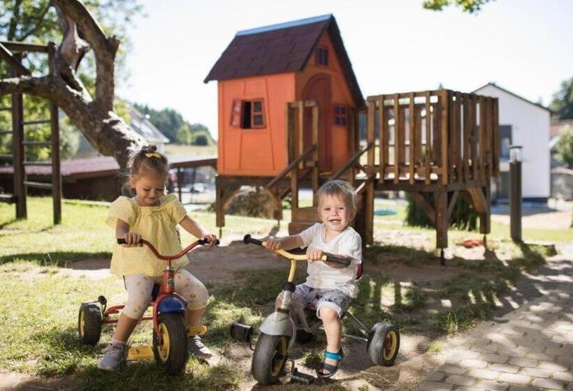 Familienhotel Friedrichshof
