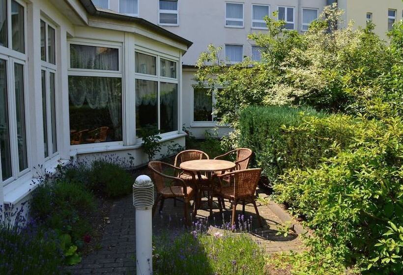 בית מלון כפרי Arosa