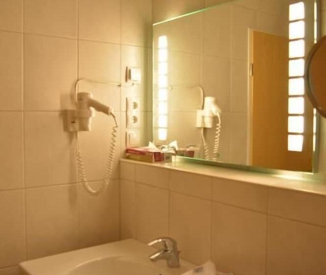 בית מלון כפרי Arosa