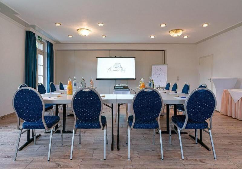 Отель Nassauer Hof