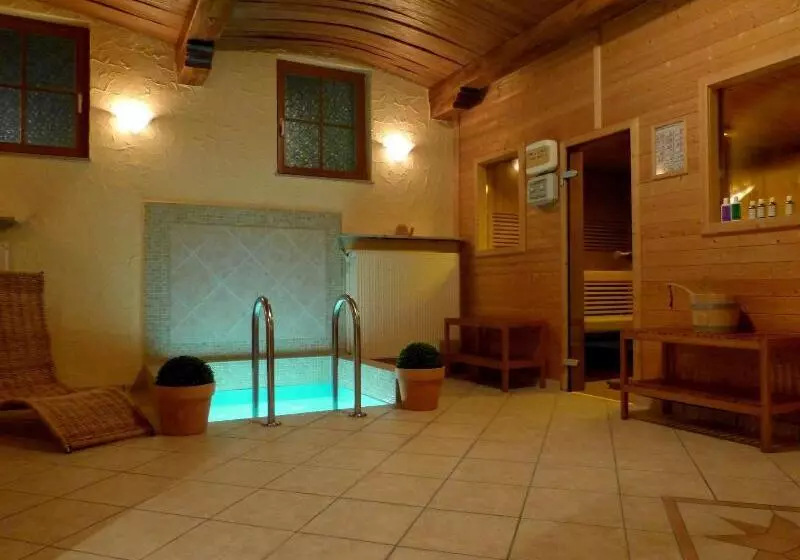 Отель Nassauer Hof