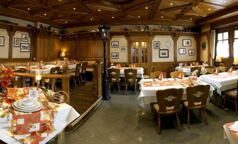 ホテル Restaurant Pempel