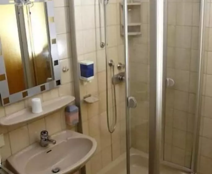 Отель Restaurant Pempel