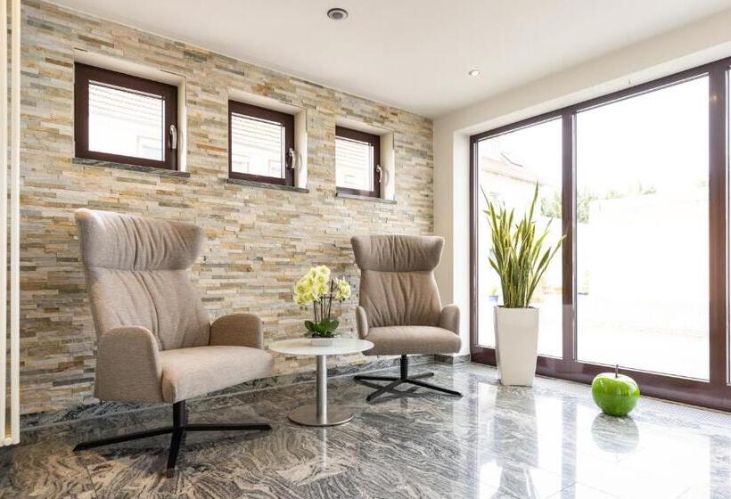 Отель Restaurant Zur Linde