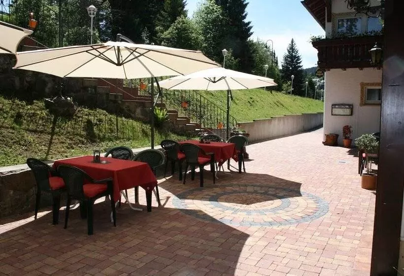 호텔 Waldeck Mit Restaurant Florian S