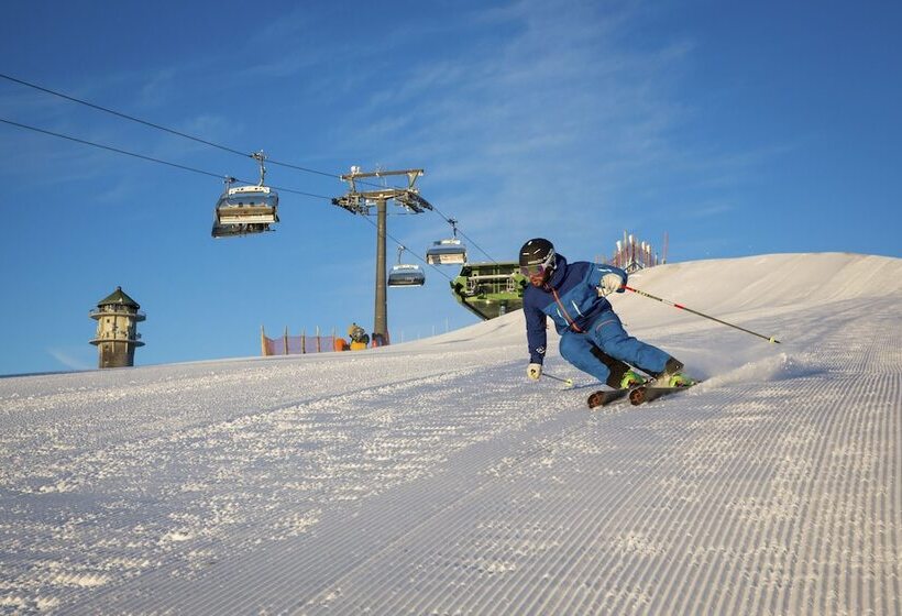 בית מלון כפרי Waldeck Mit Restaurant Florian S