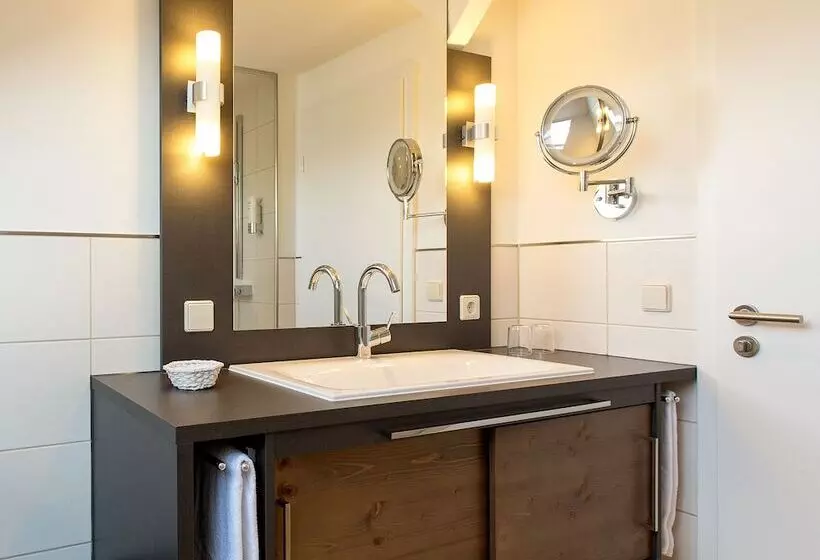 호텔 Waldeck Mit Restaurant Florian S