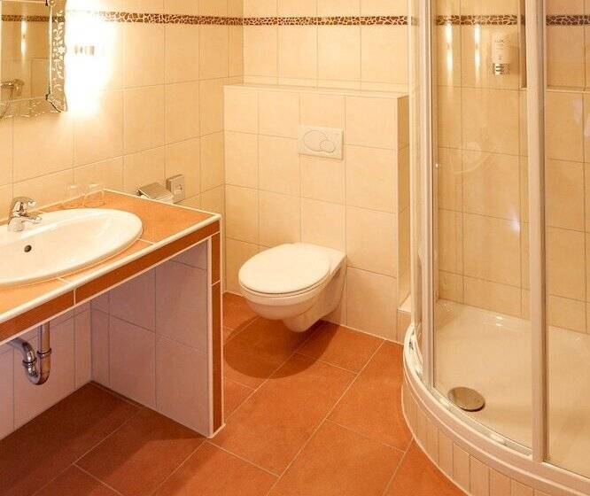 בית מלון כפרי Waldeck Mit Restaurant Florian S