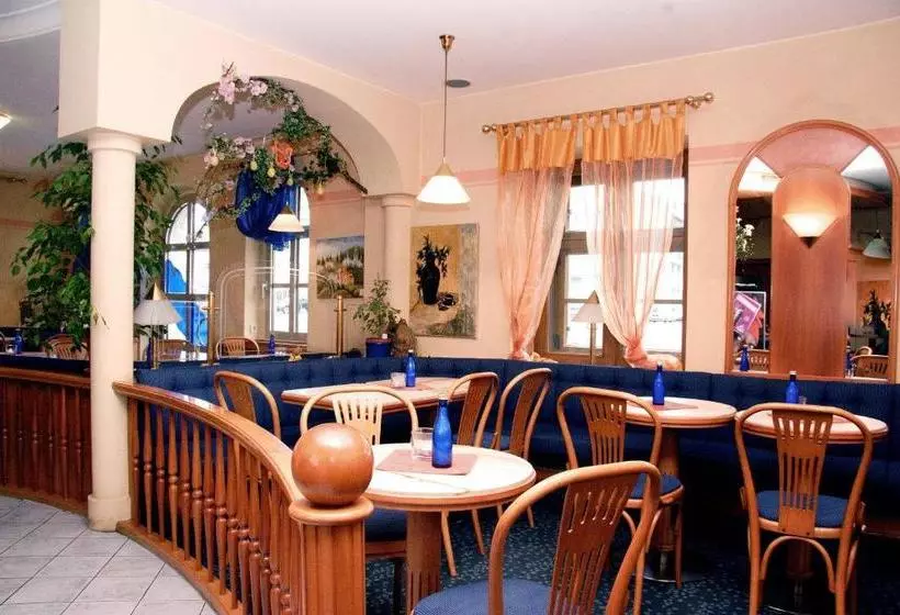 ホテル Zum Grünen Baum