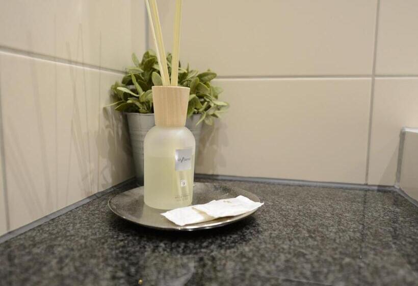 Land Gut Hotel Zum Löwen Garni