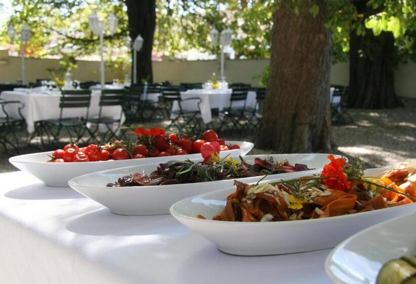 بنسيون Gasthof Alte Post   Restaurant Offen