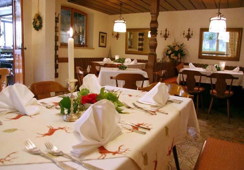 بنسيون Gasthof Alte Post   Restaurant Offen