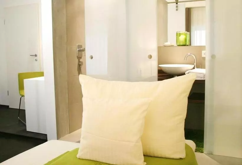 ペンション Gasthof Alte Post   Restaurant Offen