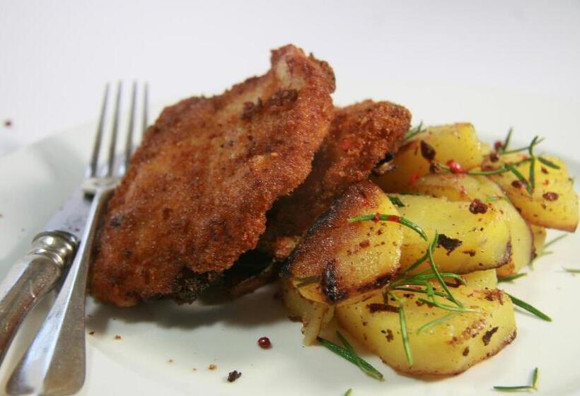 بنسيون Gasthof Alte Post   Restaurant Offen