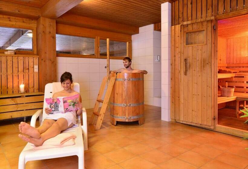 Пансион Familienhotel Löwen