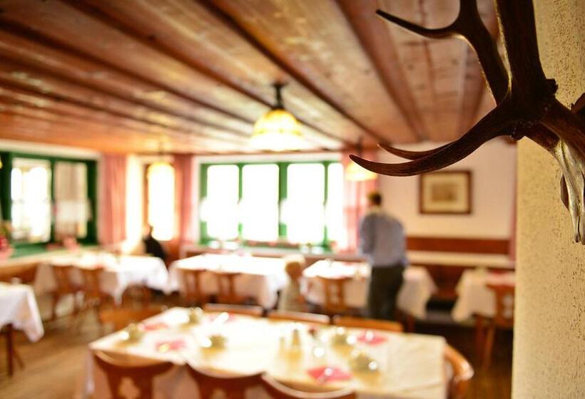 Пансион Familienhotel Löwen