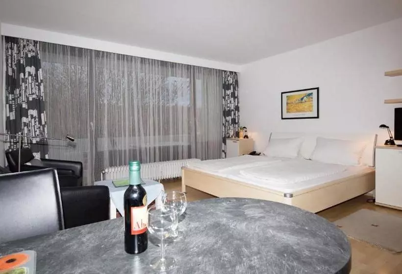 ホテル Kur Und Ferienappartements Interest