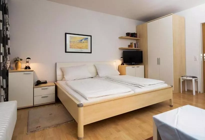 ホテル Kur Und Ferienappartements Interest