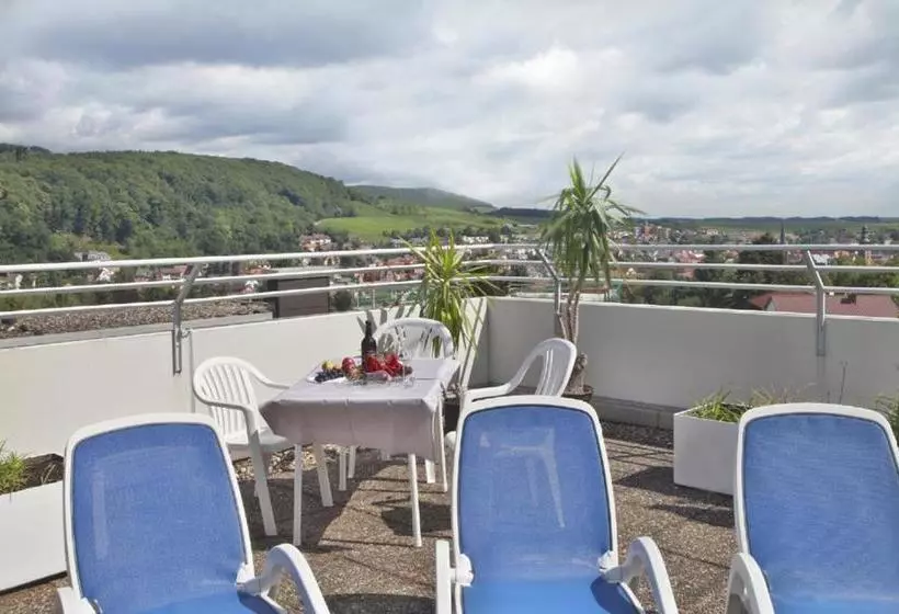 ホテル Kur Und Ferienappartements Interest