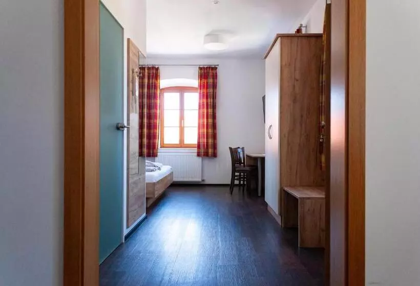 Landhotel & Gasthof Baiernrain