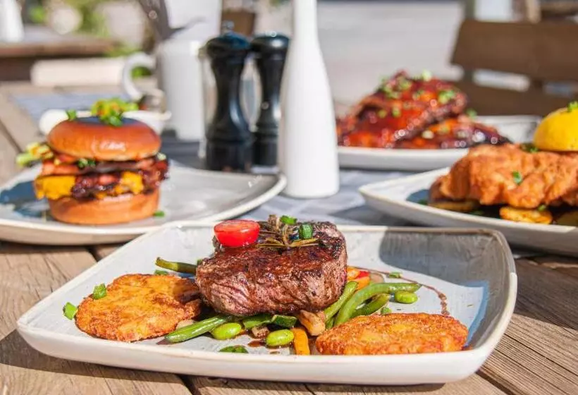 Landhotel & Gasthof Baiernrain