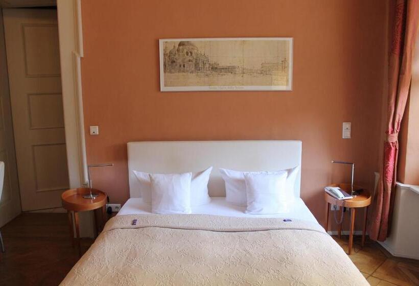 Hotel Palais Schrottenberg