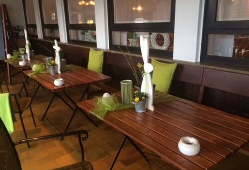 فندق & Restaurant Zum Ochsen  Ox Distillery