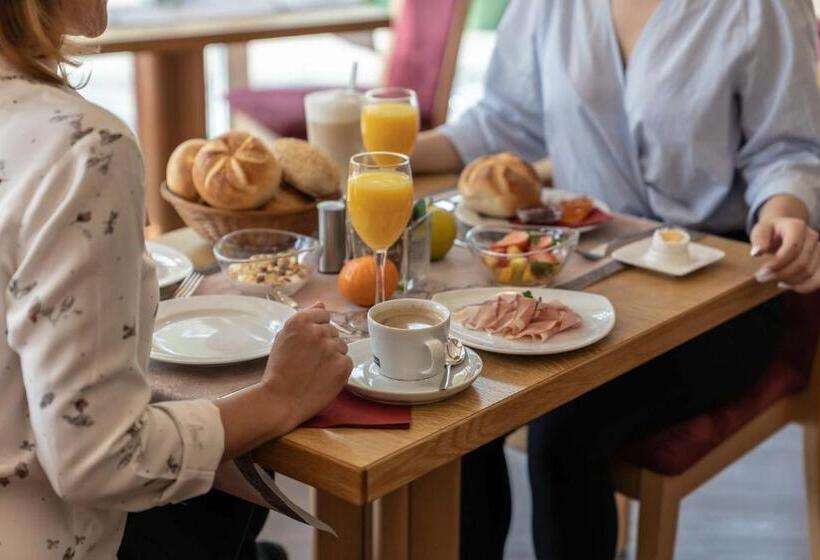 فندق Rossle Berneck