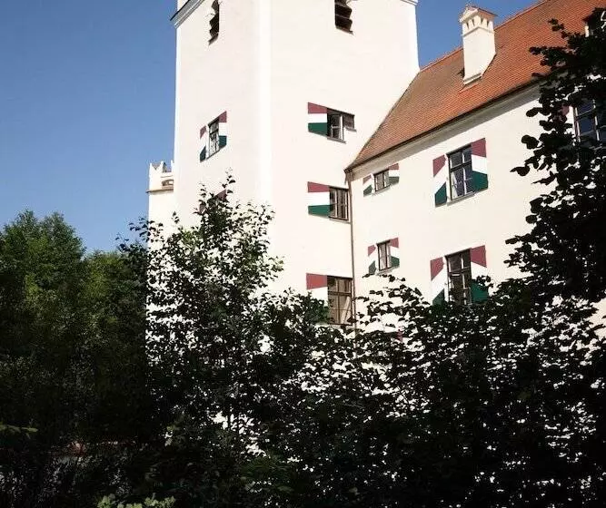 Schlossparkhotel Mariakirchen
