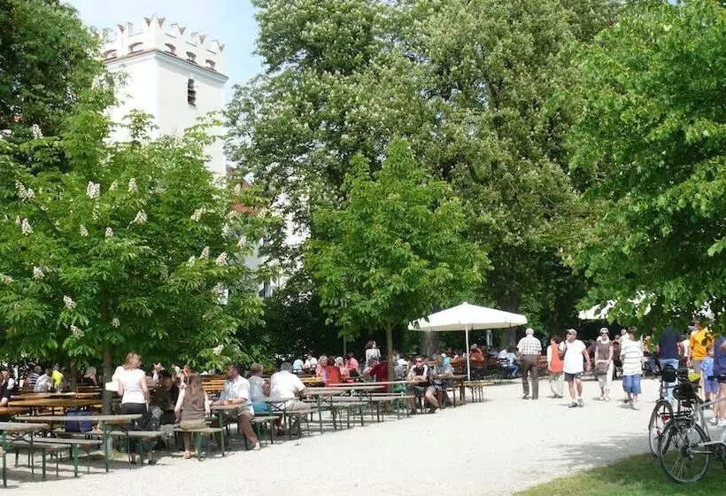 Schlossparkhotel Mariakirchen