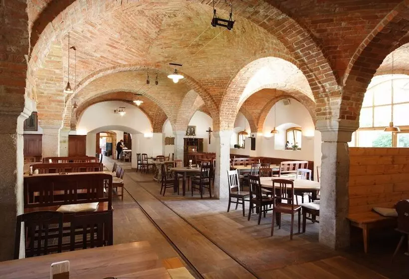 Schlossparkhotel Mariakirchen