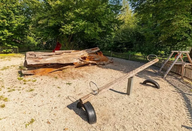 Schlossparkhotel Mariakirchen