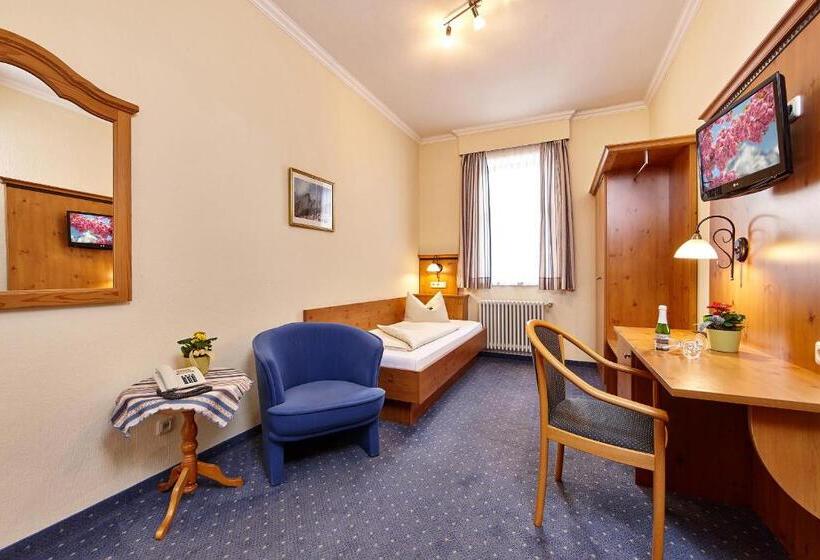 酒店 Vier Jahreszeiten