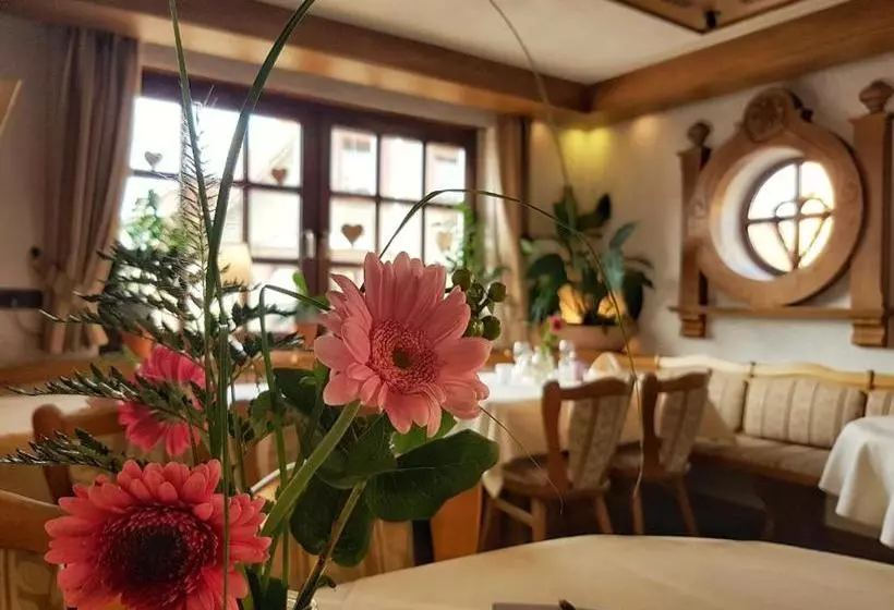 ホテル Rosenbusch