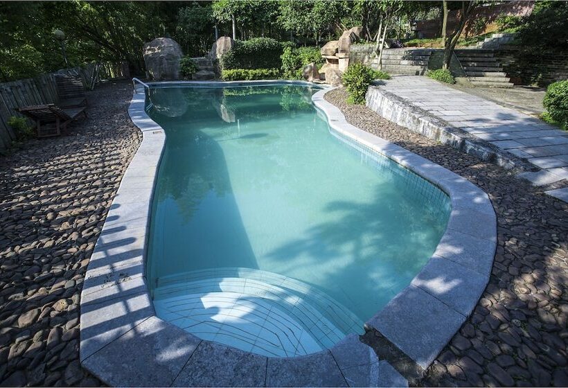 בית מלון כפרי Riverside Retreat