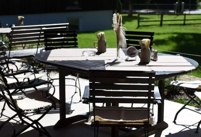 Отель Zum Forst